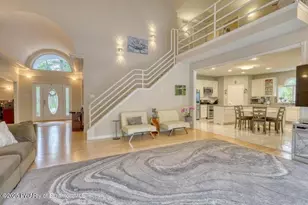 8 Hazlenut Dr, Mountain Top, PA 18707 - Photo 8