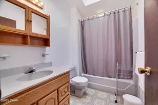 385 Saunders Dr, Bushkill, PA 18324 - Photo 18
