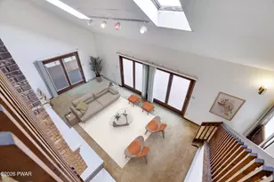 385 Saunders Dr, Bushkill, PA 18324 - Photo 10