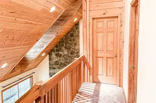 458 Lakeside Dr, Lakeville, PA 18438 - Photo 26