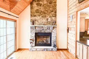 458 Lakeside Dr, Lakeville, PA 18438 - Photo 14