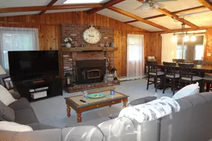 120 Wintergreen Cir, Greentown, PA 18426 - Photo 8