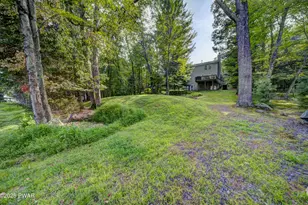 132 Spruce Rd, Tafton, PA 18464 - Photo 6