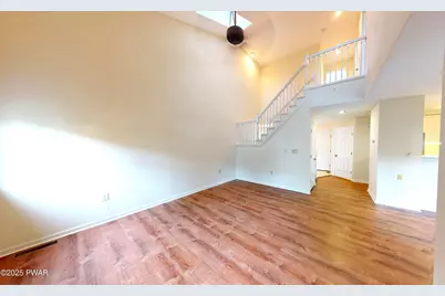 4038 Somerset Court, Milford, PA 18337 - Photo 12