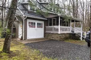 926 Rt 390, Greentown, PA 18426 - Photo 2