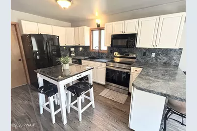 1008 Woodstone Road, Newfoundland, PA 18445 - Photo 4