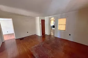 215 Vine St, Honesdale, PA 18431 - Photo 4