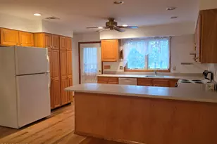 202 Spruce Lake Dr, Milford, PA 18337 - Photo 8