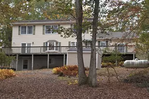 202 Spruce Lake Dr, Milford, PA 18337 - Photo 4