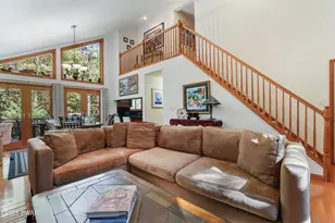 3176 Bluebird Dr, Bushkill, PA 18324 - Photo 6