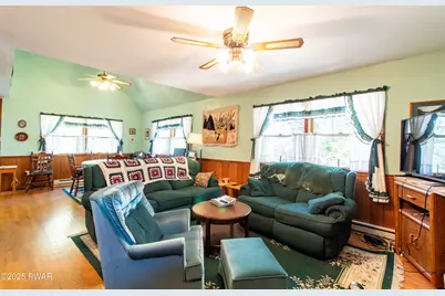 342 Lake Russell Road, Greentown, PA 18426 - Photo 4