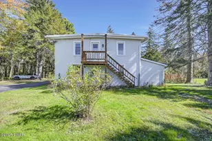 1015 Route 390, Greentown, PA 18426 - Photo 118
