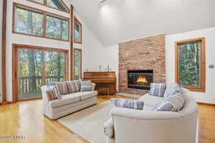 115 Canyon Dr, Lords Valley, PA 18428 - Photo 4