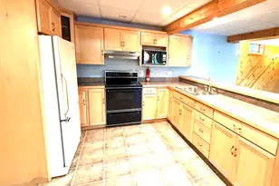 122 Waterfront Dr, Greentown, PA 18426 - Photo 24