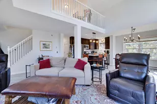 1874 Windemere Ln, Lake Ariel, PA 18436 - Photo 4