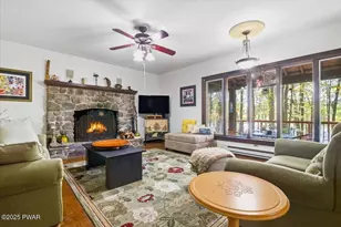 75 E Shore Dr, Hawley, PA 18428 - Photo 4