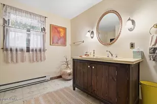 75 E Shore Dr, Hawley, PA 18428 - Photo 32