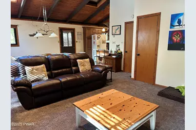 101 Bear Trap Mountain Road, Greentown, PA 18426 - Photo 8