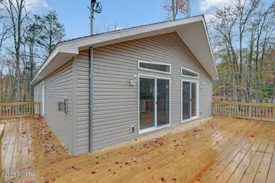 1081 Lakeland Drive, Lake Ariel, PA 18436 - Photo 6