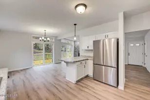 1081 Lakeland Dr, Lake Ariel, PA 18436 - Photo 28