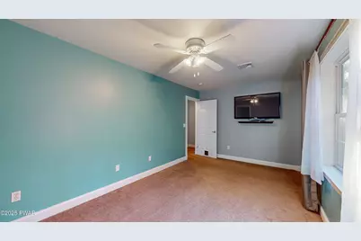 121 Johnsons Drive, Dingmans Ferry, PA 18328 - Photo 18