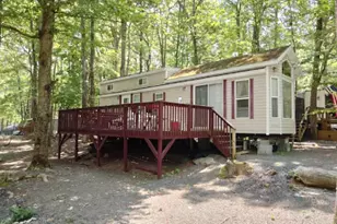 105 Mountain Glen Dr, Milford, PA 18337 - Photo 2