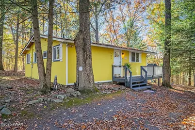 543 Clubhouse Drive, East Stroudsburg, PA 18302 - Photo 1