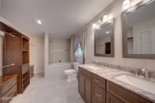226 Well Rd, Greeley, PA 18425 - Photo 12