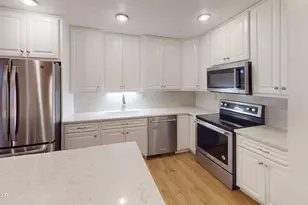 816 Woodland Ct, Lords Valley, PA 18428 - Photo 6