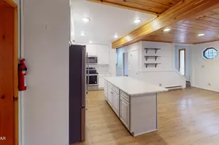 816 Woodland Ct, Lords Valley, PA 18428 - Photo 8