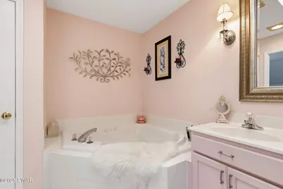 330 W Lakeview Road, Lackawaxen, PA 18435 - Photo 28