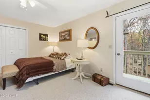 330 W Lakeview Rd, Lackawaxen, PA 18435 - Photo 26