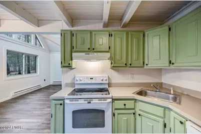 180 Westcolang Road, Lackawaxen, PA 18435 - Photo 16