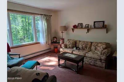 419 Leisure Loop, Milford, PA 18337 - Photo 2