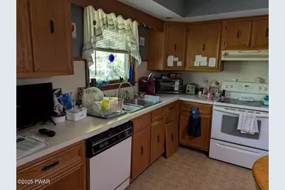 419 Leisure Loop, Milford, PA 18337 - Photo 6