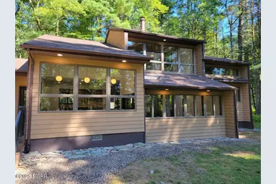 560 Rt 739, Hawley, PA 18428 - Photo 2