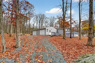 123 Andiron Way, Lackawaxen, PA 18435 - Photo 2