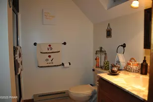 309 Mountain Top Lake Rd, Long Pond, PA 18334 - Photo 16