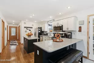 51 Underwood Ln, Lake Ariel, PA 18436 - Photo 8