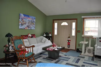 409 Northampton Road, Tobyhanna, PA 18466 - Photo 10