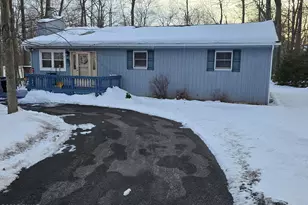 409 Northampton Rd, Tobyhanna, PA 18466 - Photo 2