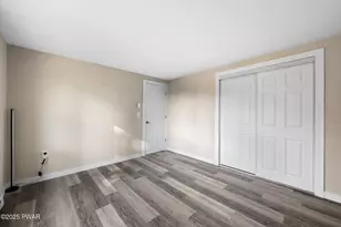 13 Bucklands Ln, Waymart, PA 18472 - Photo 10