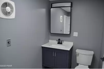 25 Lizzy Lane #1st floor, Waymart, PA 18472 - Photo 6