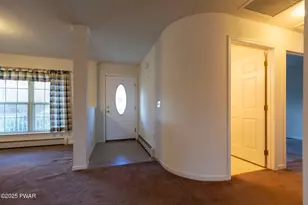 121 Meadowbrook Dr, Moscow, PA 18444 - Photo 16