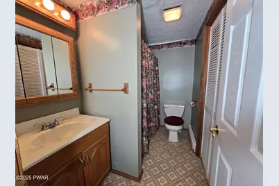 119 Village Lane, Lords Valley, PA 18428 - Photo 10