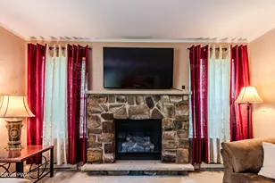 3290 Bluebird Dr, Bushkill, PA 18324 - Photo 14