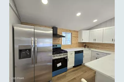 118 Tulip Street, Dingmans Ferry, PA 18328 - Photo 32