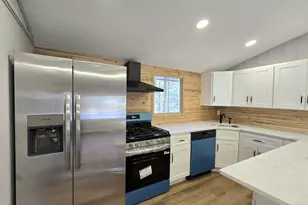 118 Tulip St, Dingmans Ferry, PA 18328 - Photo 32