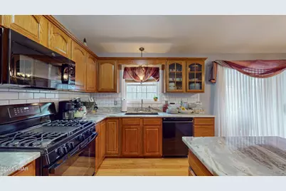 135 N Forrest Drive, Milford, PA 18337 - Photo 2