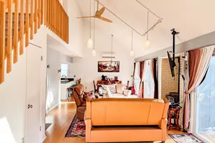 543 Lakeview Dr E, Lake Ariel, PA 18436 - Photo 10